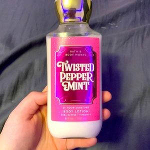 Bath and body works Twisted peppermint body lotion ( only used once)